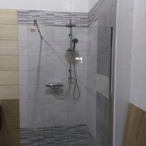 Sprchový set termostatický s hlavovou sprchou sklo